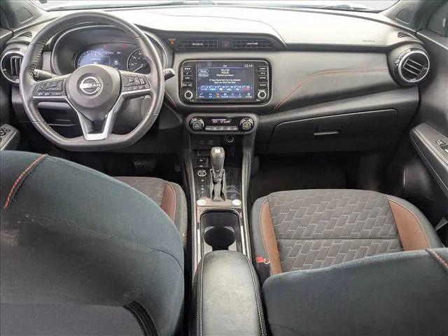 2024 Nissan Kicks SR Xtronic CVT