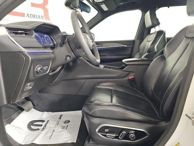 2023 Jeep Grand Cherokee Overland 4x4