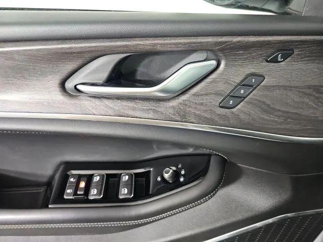 2023 Jeep Grand Cherokee Overland 4x4