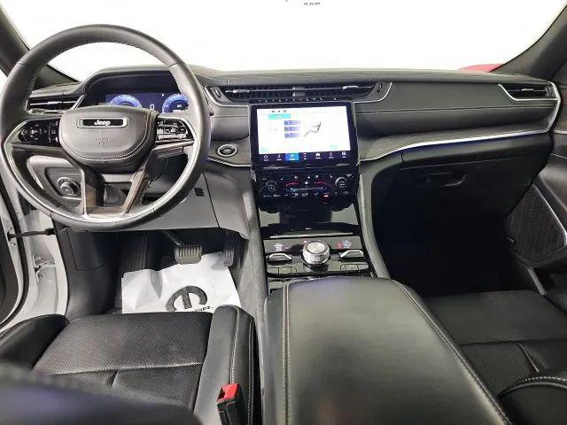 2023 Jeep Grand Cherokee Overland 4x4