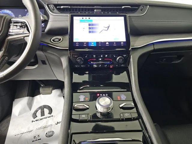 2023 Jeep Grand Cherokee Overland 4x4