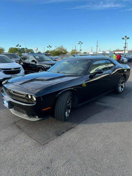 2015 Dodge Challenger SXT