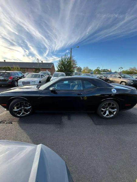 2015 Dodge Challenger SXT