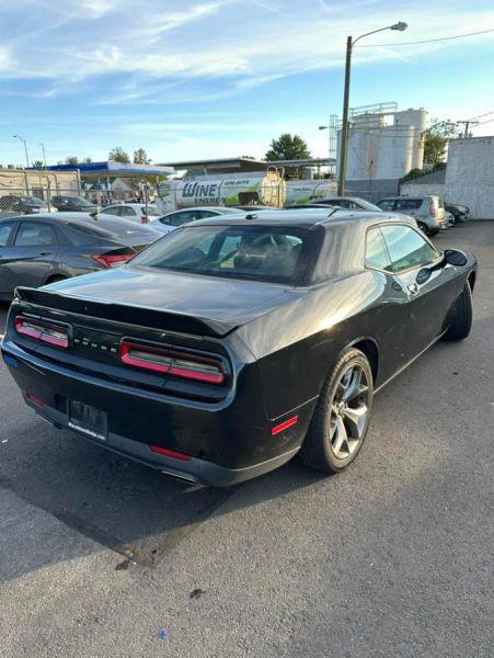 2015 Dodge Challenger SXT