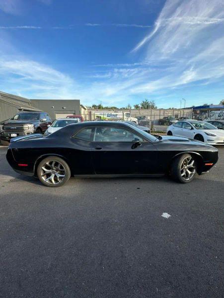 2015 Dodge Challenger SXT