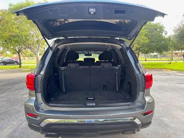 2019 Nissan Pathfinder SV