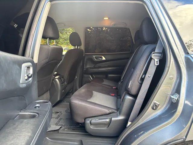 2019 Nissan Pathfinder SV