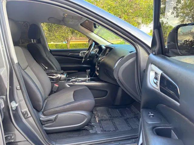 2019 Nissan Pathfinder SV