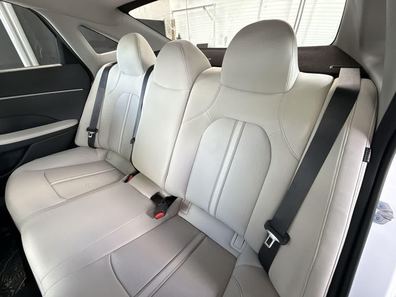 New 2026 Serenity White Hyundai SE image 51