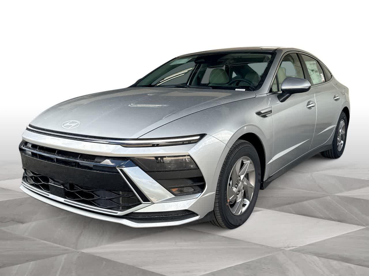New 2026 Aero Silver Hyundai SE image 33