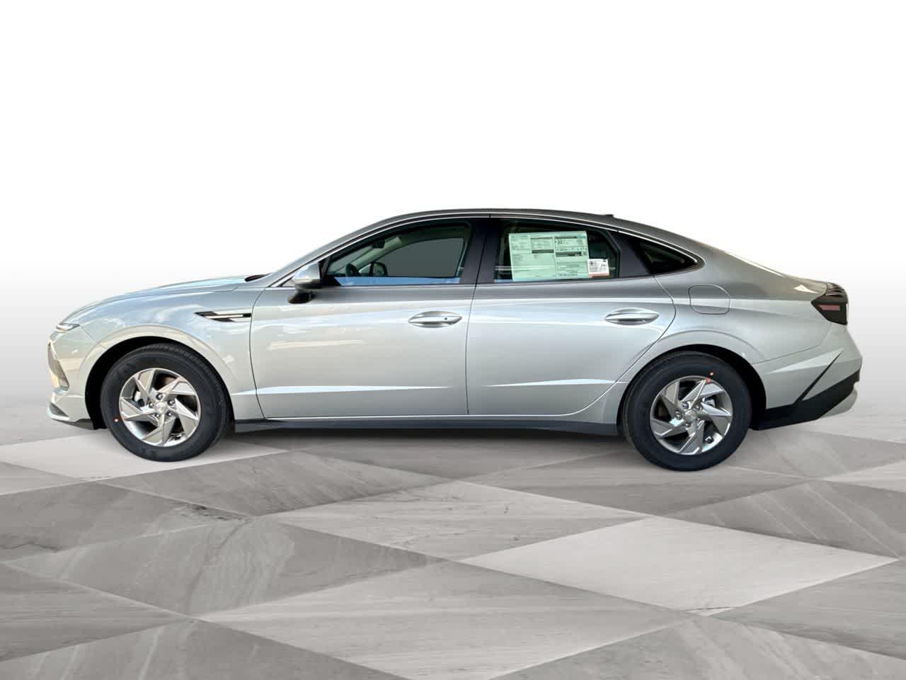 New 2026 Aero Silver Hyundai SE image 34