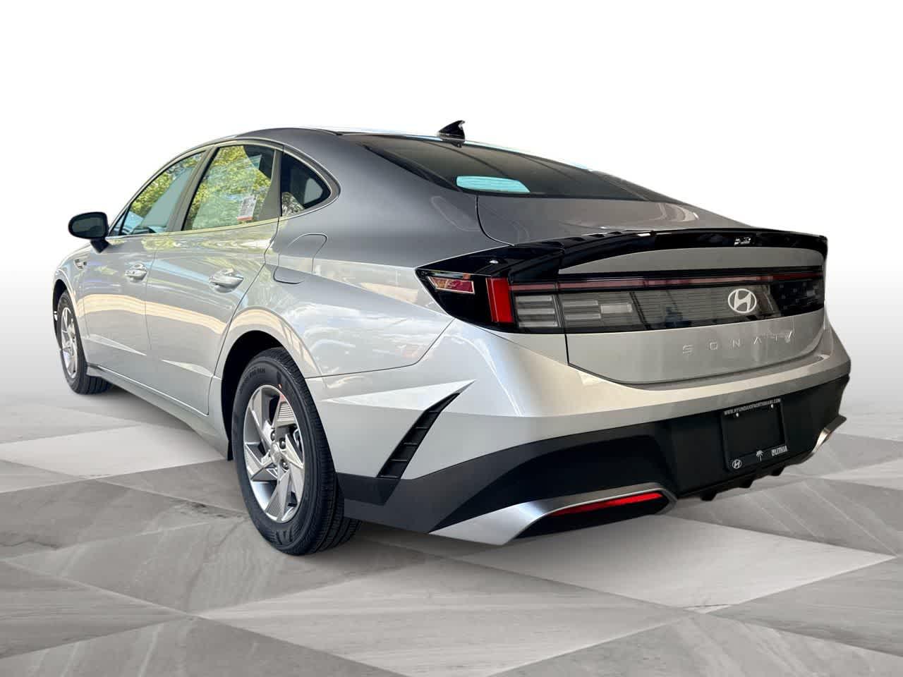 New 2026 Aero Silver Hyundai SE image 35