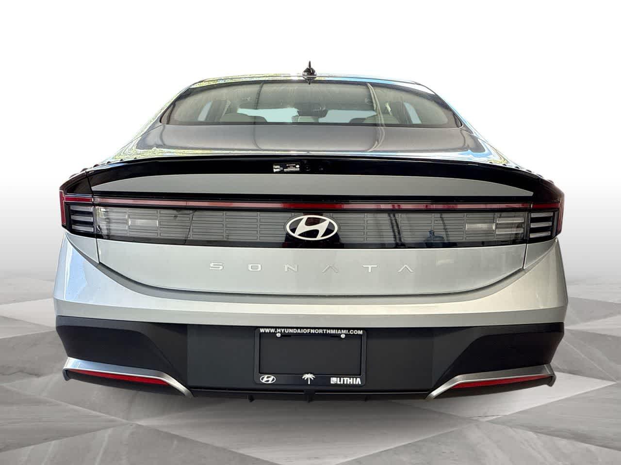 New 2026 Aero Silver Hyundai SE image 36
