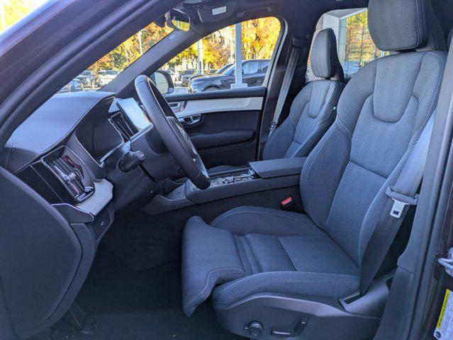 2026 Volvo XC90 Ultra Dark Theme, B6 AWD Gas (mild hybrid), Gasoline, 7 Seats
