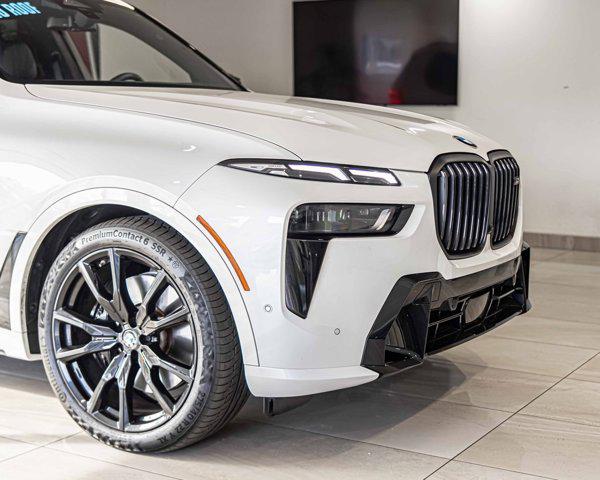 2025 BMW X7 M60i 2025 BMW X7 M60i