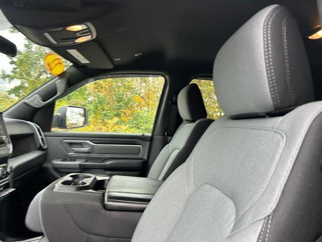 2022 Ram 1500 Big Horn Crew Cab 4x4 5'7" Box