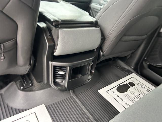 2022 Ram 1500 Big Horn Crew Cab 4x4 5'7" Box