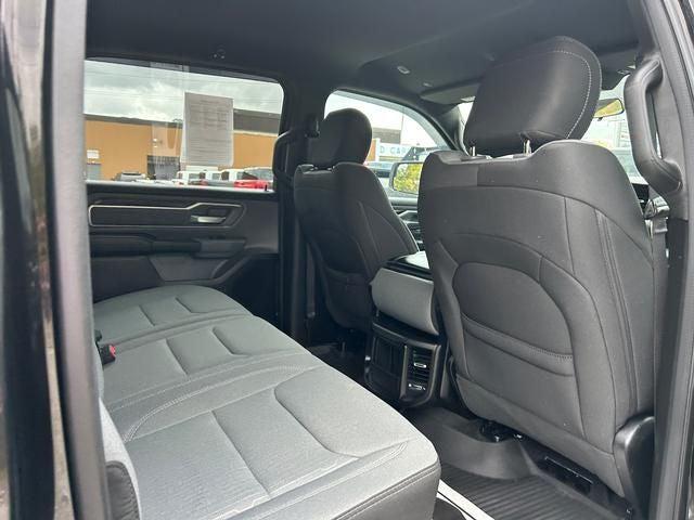 2022 Ram 1500 Big Horn Crew Cab 4x4 5'7" Box