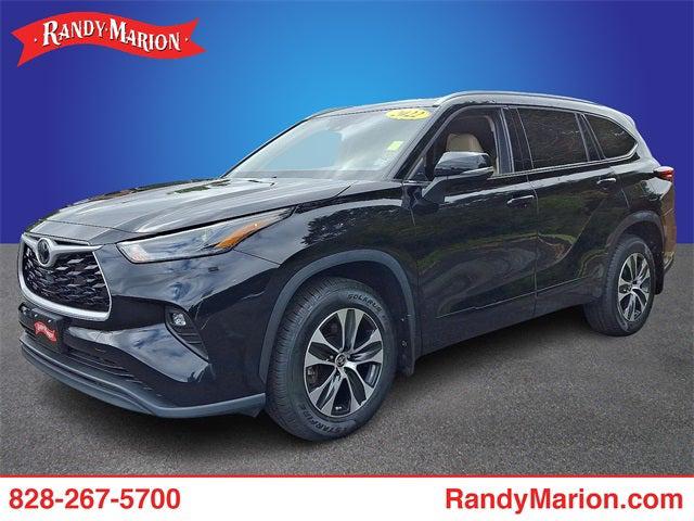 2022 Toyota Highlander XLE 2022 Toyota Highlander XLE