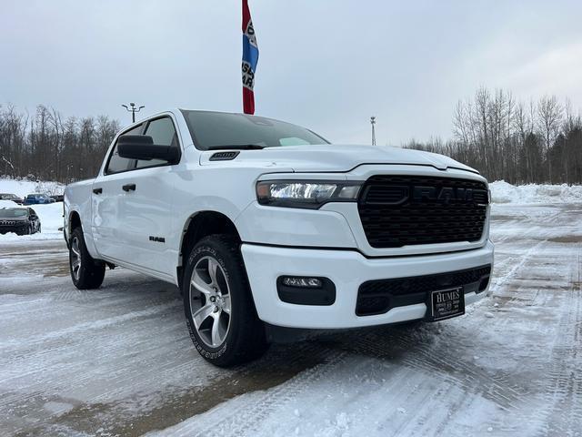 2025 RAM 1500 Tradesman Crew Cab 4x4 57 Box
