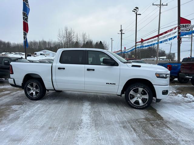 2025 RAM 1500 Tradesman Crew Cab 4x4 57 Box