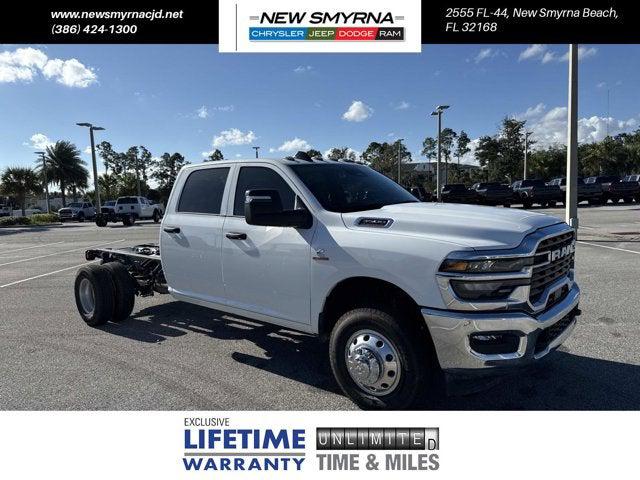 2026 RAM Ram 3500 Chassis Cab RAM 3500 TRADESMAN CREW CAB CHASSIS 4X4 60 CA 2026 RAM Ram 3500 Chassis Cab RAM 3500 TRADESMAN CREW CAB CHASSIS 4X4 60 CA