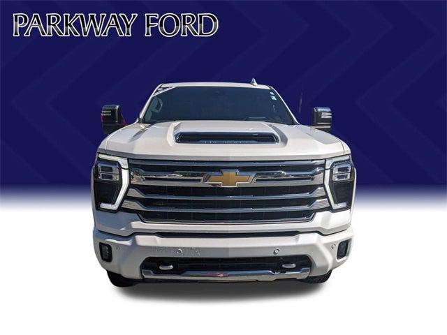 2024 Chevrolet Silverado 2500HD 4WD Crew Cab Standard Bed High Country