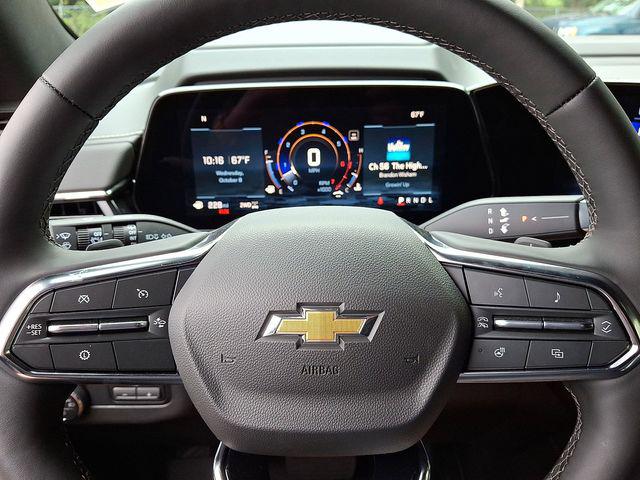 2025 Chevrolet Suburban 4WD Premier