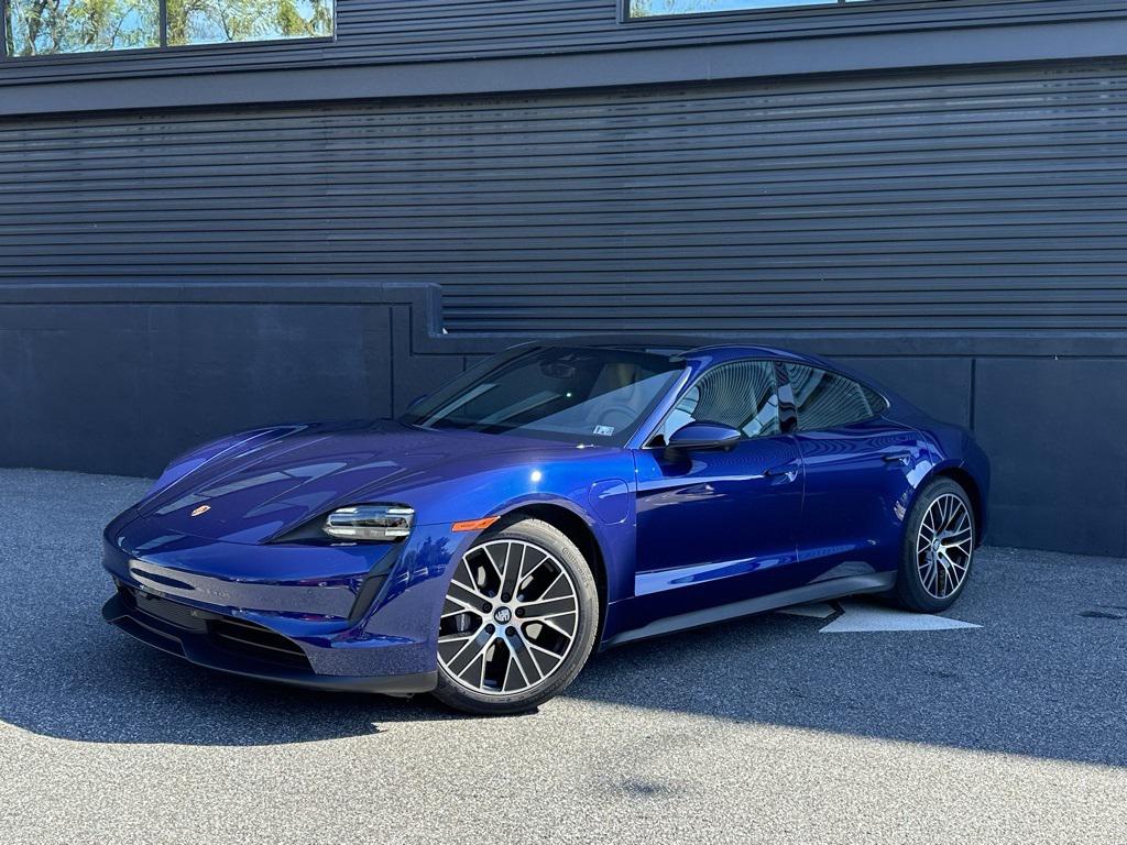 /2022 Porsche Taycan