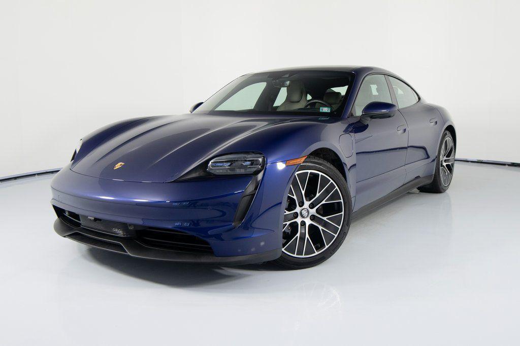 /2022 Porsche Taycan