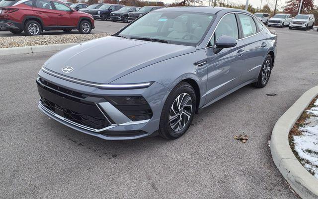 2026 Hyundai Sonata Hybrid Blue