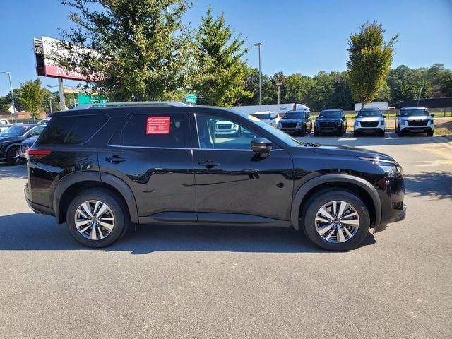 2022 Nissan Pathfinder SL 4WD