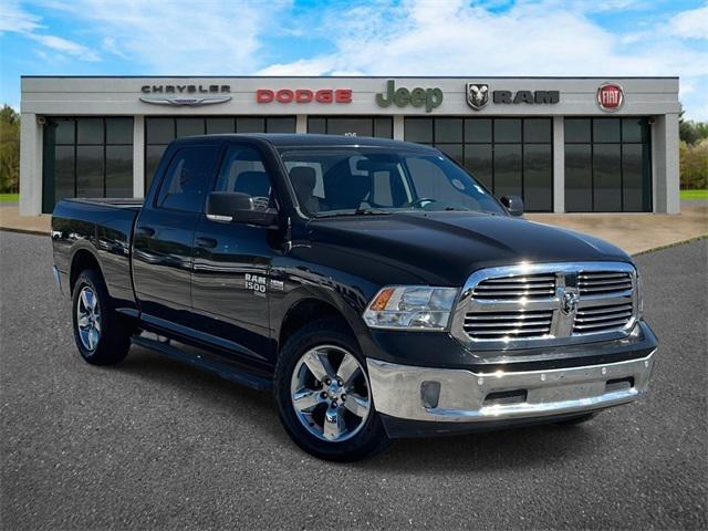 2019 RAM 1500 Classic Big Horn Crew Cab 4x2 64 Box 2019 RAM 1500 Classic Big Horn Crew Cab 4x2 64 Box