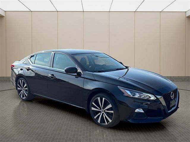 2020 Nissan Altima SR FWD 2020 Nissan Altima SR FWD