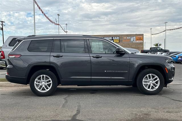 2023 Jeep Grand Cherokee L Laredo 4x4