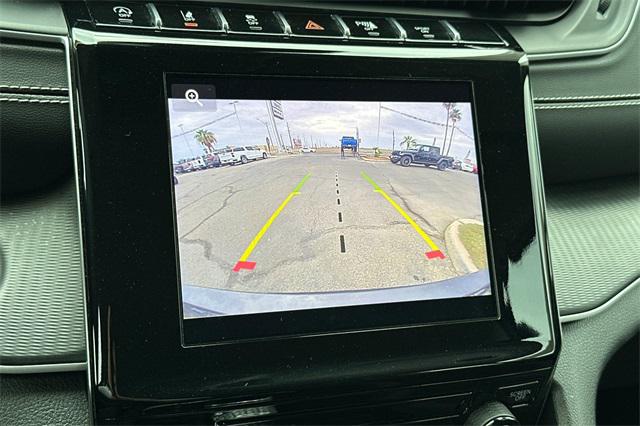 2023 Jeep Grand Cherokee L Laredo 4x4