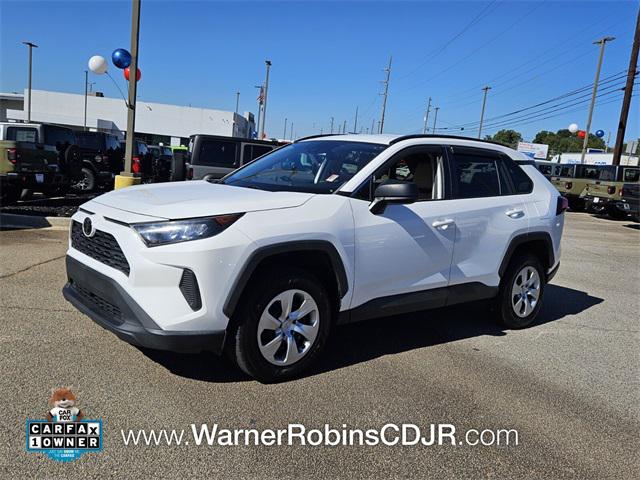 2020 Toyota RAV4 LE