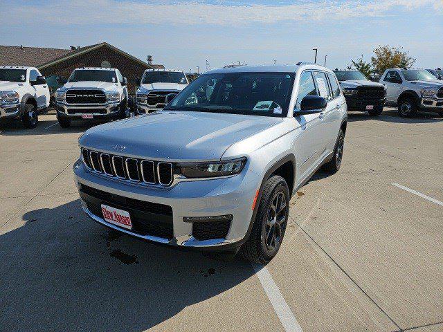2022 Jeep Grand Cherokee L Limited 4x4 2022 Jeep Grand Cherokee L Limited 4x4