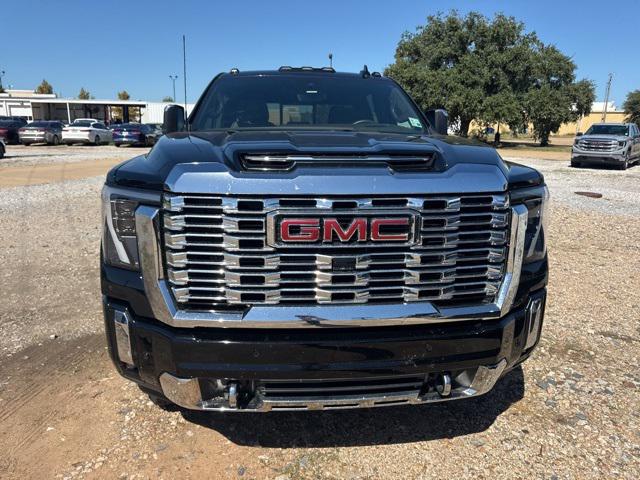2024 GMC Sierra 2500HD 4WD Crew Cab Standard Bed Denali