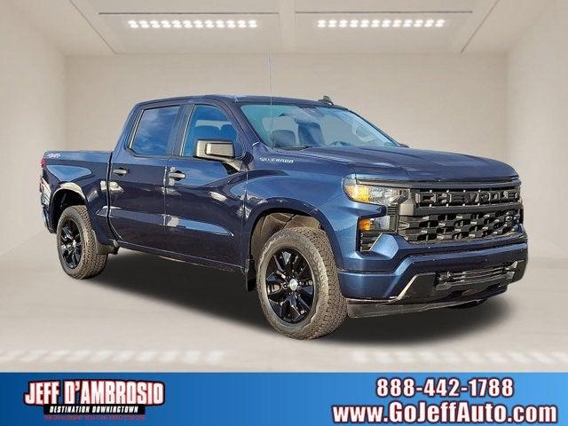 2022 Chevrolet Silverado 1500 4WD Crew Cab Short Bed Custom 2022 Chevrolet Silverado 1500 4WD Crew Cab Short Bed Custom