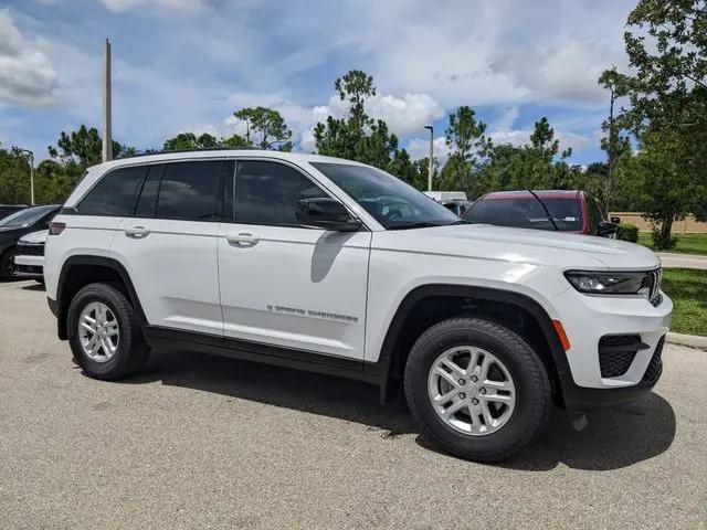 2025 Jeep Grand Cherokee Laredo 4x2