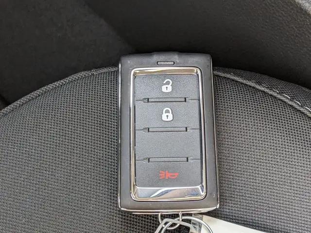 2025 Jeep Grand Cherokee Laredo 4x2