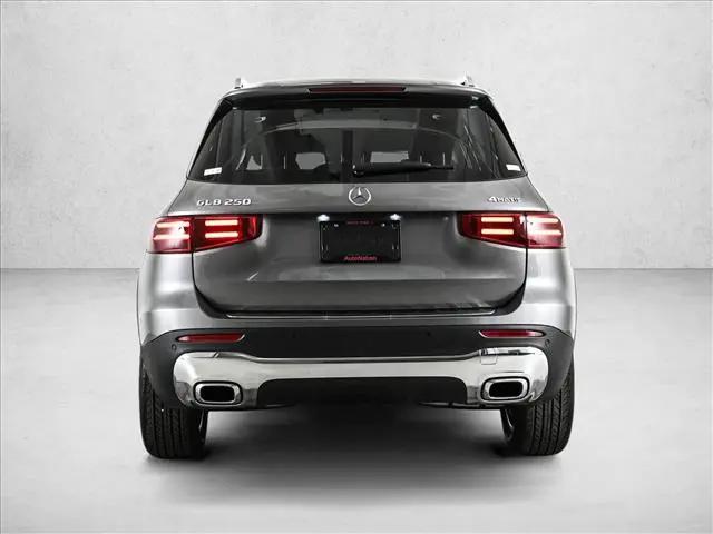 2026 Mercedes-Benz GLB 4MATIC