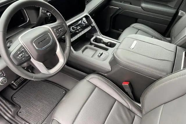 2026 GMC Sierra 2500HD Crew Cab, Standard Bed, Denali, 4WD