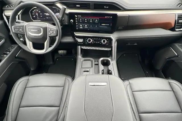 2026 GMC Sierra 2500HD Crew Cab, Standard Bed, Denali, 4WD