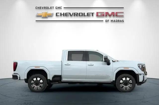 2026 GMC Sierra 2500HD Crew Cab, Standard Bed, Denali, 4WD