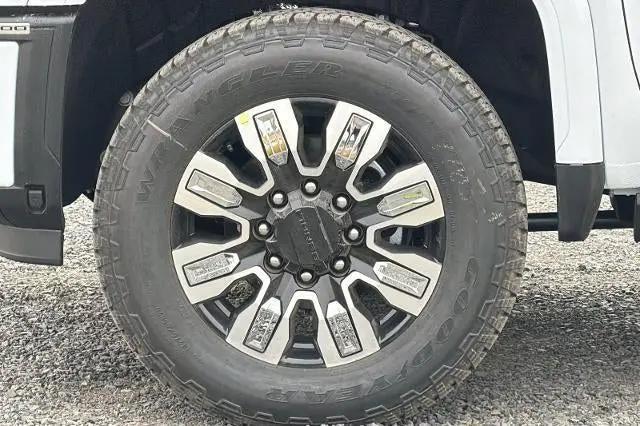 2026 GMC Sierra 2500HD Crew Cab, Standard Bed, Denali, 4WD