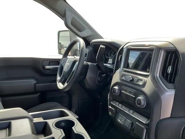 2025 Chevrolet Silverado 3500HD 4WD Double Cab Long Bed Work Truck