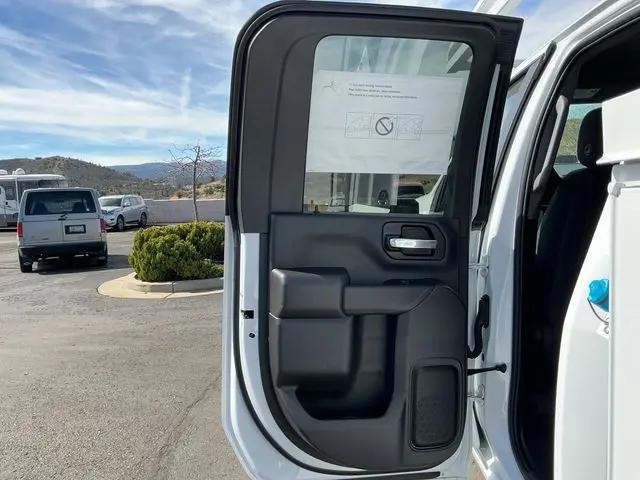 2025 Chevrolet Silverado 3500HD 4WD Double Cab Long Bed Work Truck