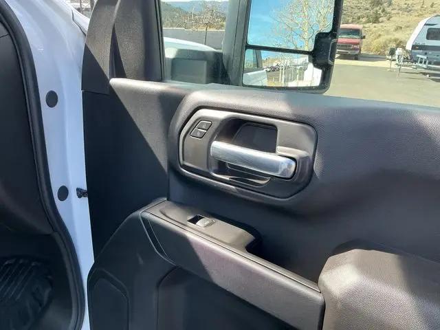 2025 Chevrolet Silverado 3500HD 4WD Double Cab Long Bed Work Truck